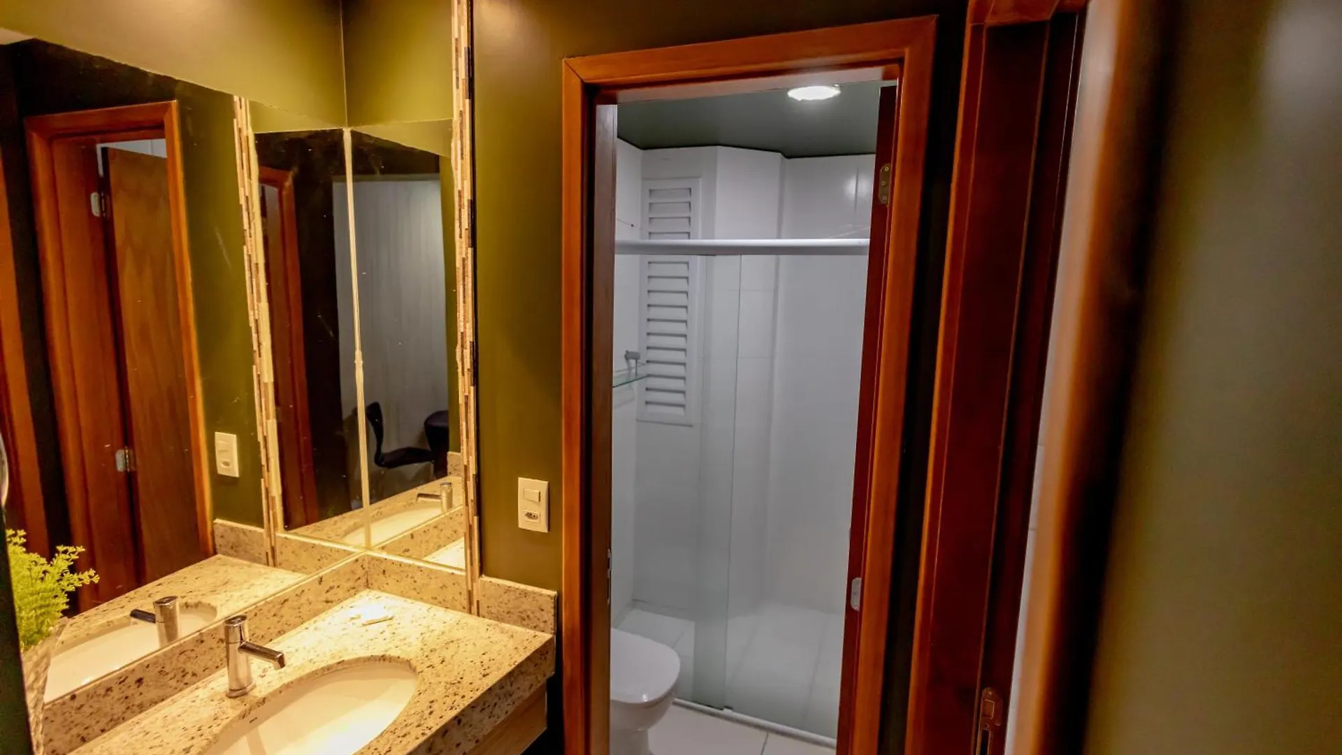 Otel Mineir.Inn - Riviera | Lazer Com Piscinas 24H Caldas Novas