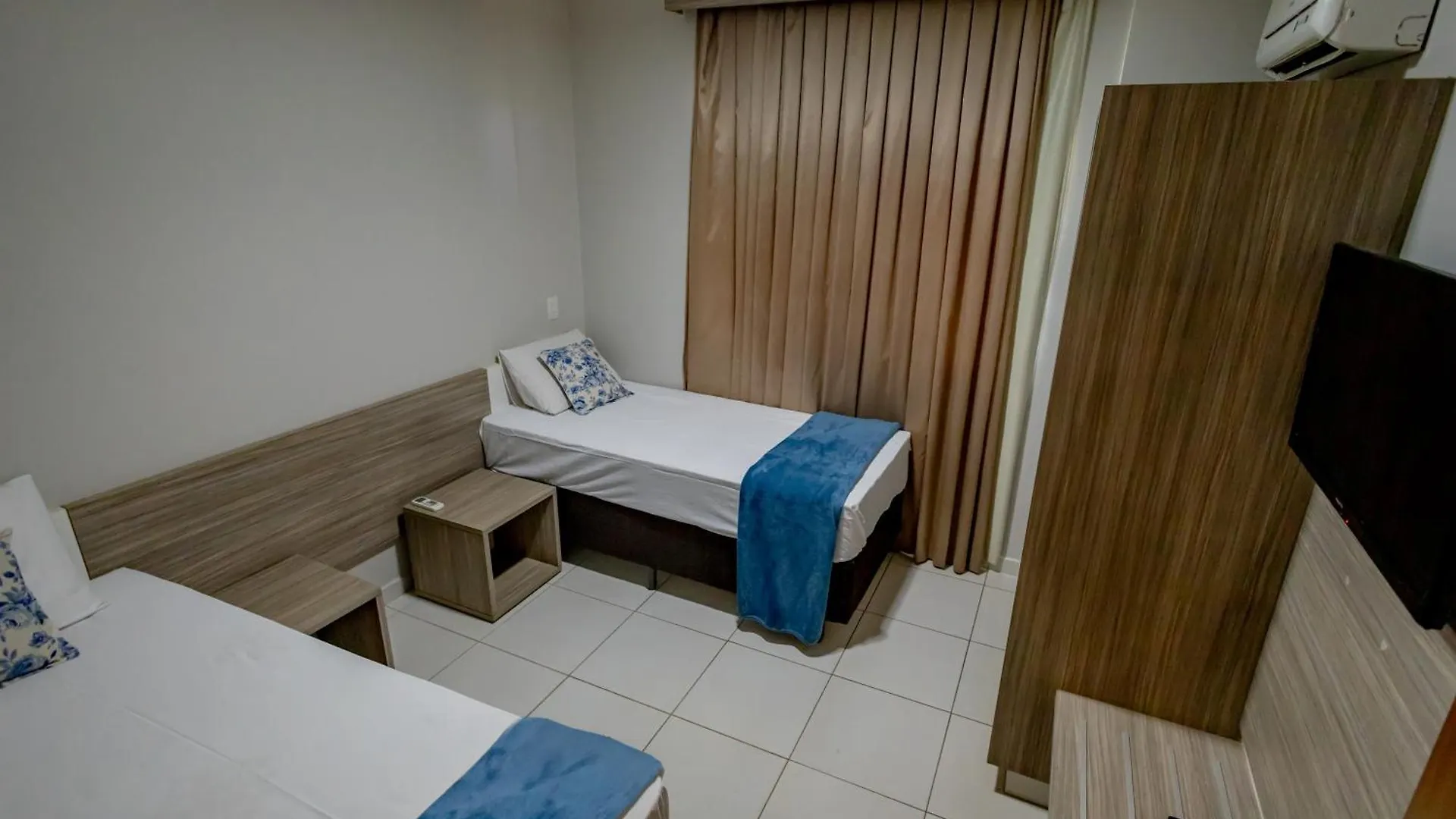 Mineir.Inn - Riviera | Lazer Com Piscinas 24H Caldas Novas Otel