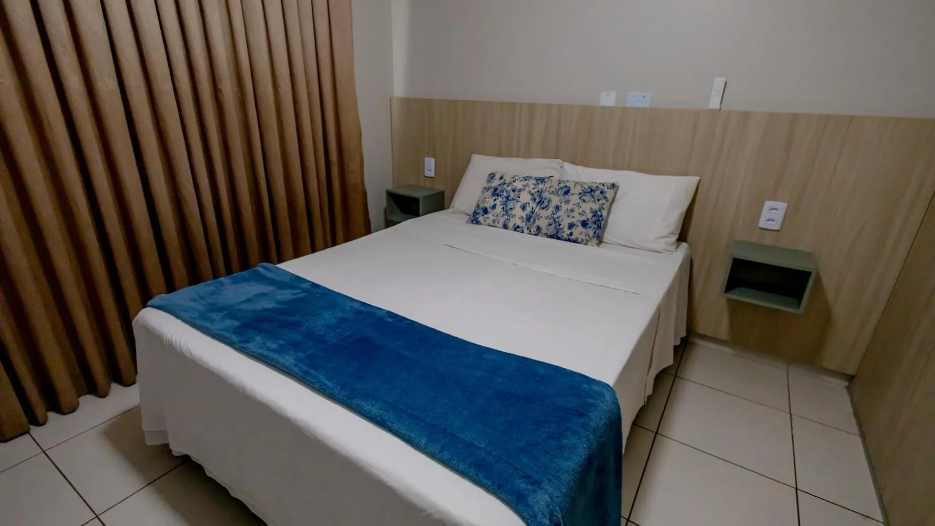 Mineir.Inn - Riviera | Lazer Com Piscinas 24H كلدس نوفاس فندق